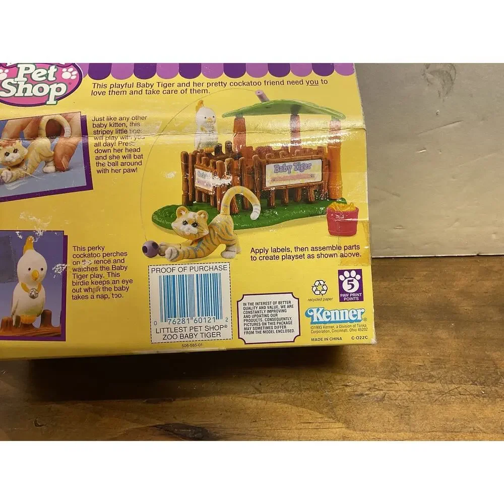 Vintage 1993 Kenner Littlest Pet Shop Zoo Baby Tiger Cockatoo LPS Set NIB